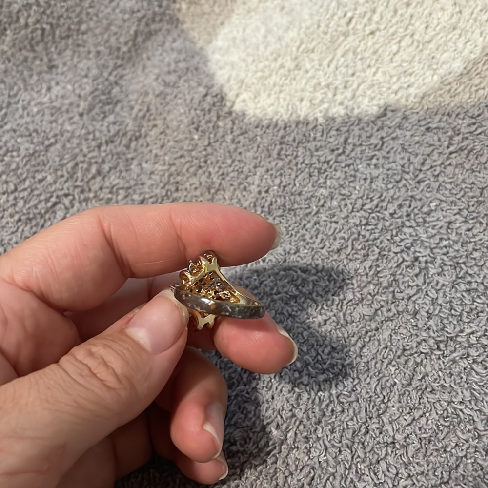 Ring - Picture 4 of 5